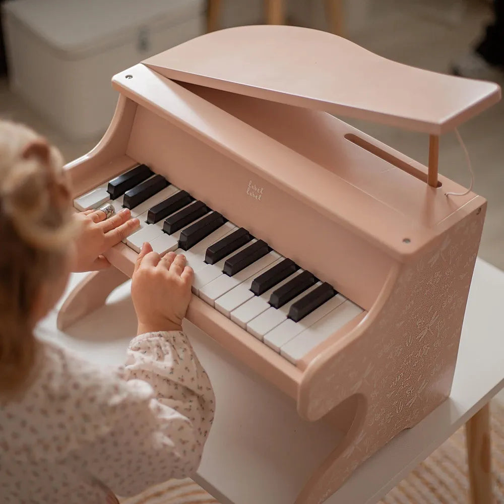 Piano Label Label