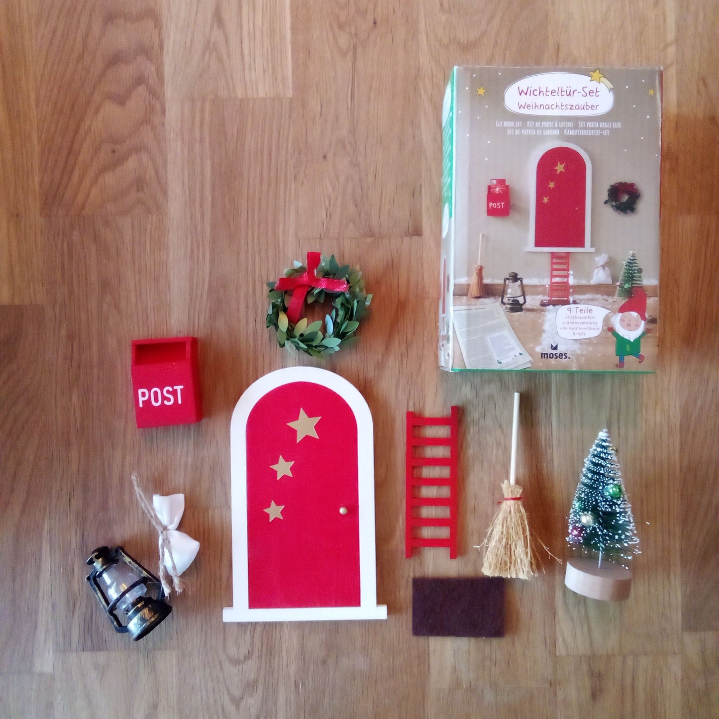 Puerta mágica duende de la Navidad