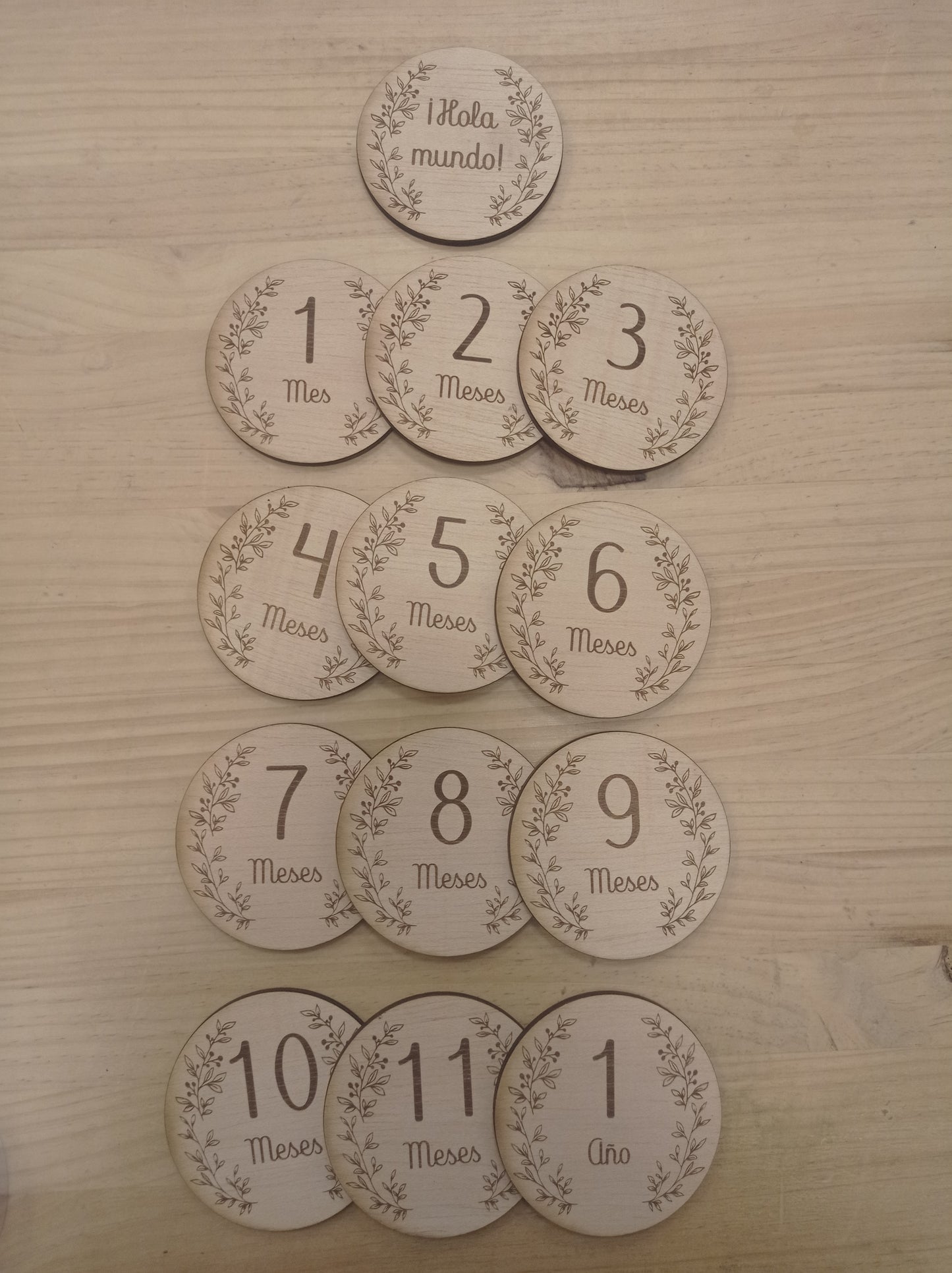 Placas de madera mensuales