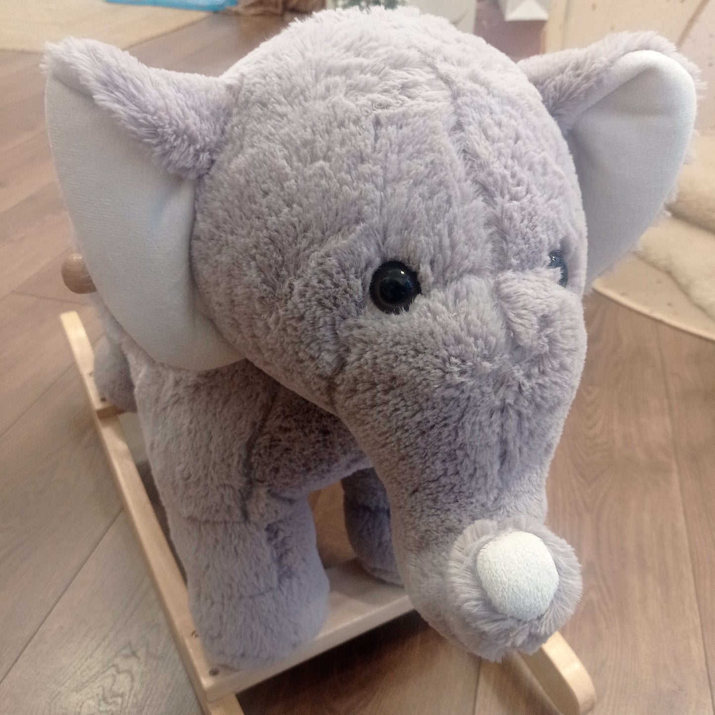 Balancín peluche elefante