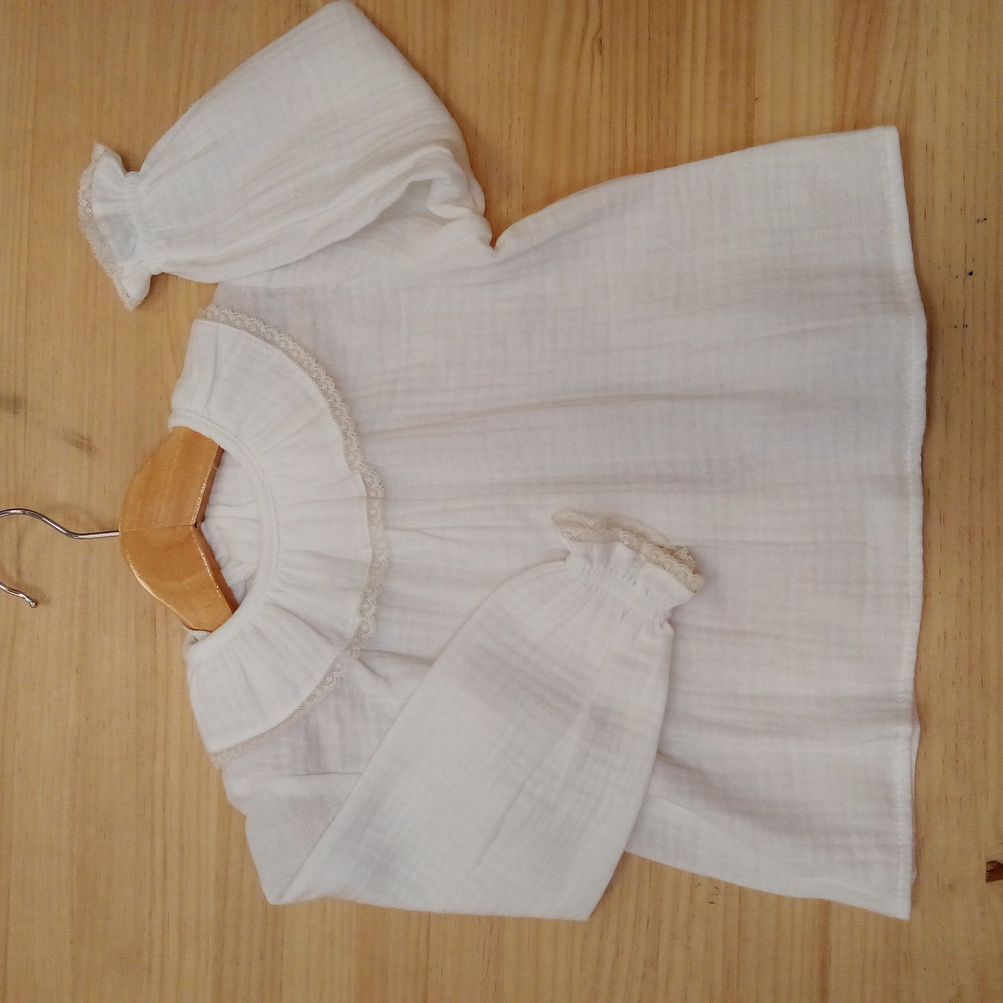 Blusa con puntillas César Blanco