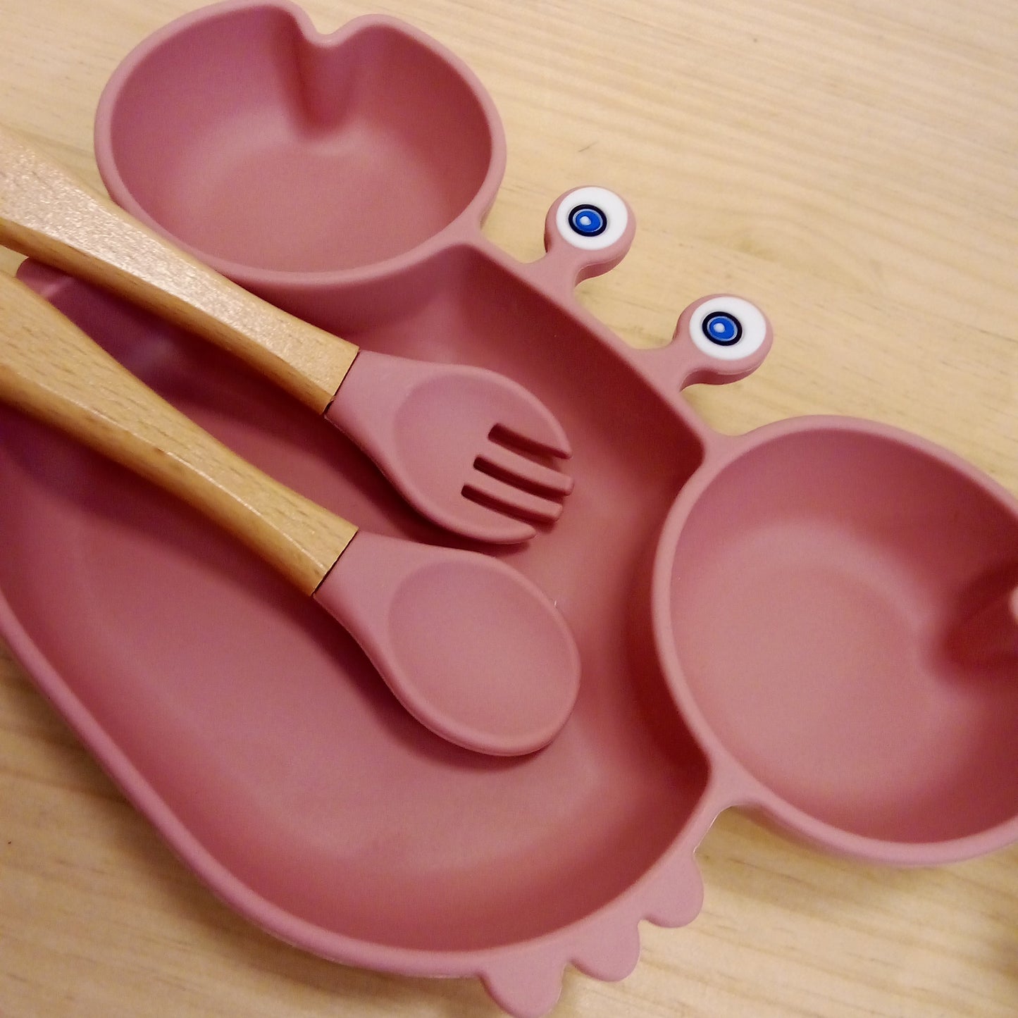 Set plato y cubiertos cangrejito azul o rosa