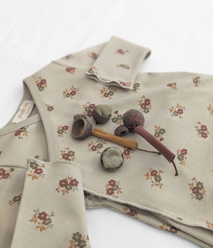 Conjunto casaca y polaina Flowers