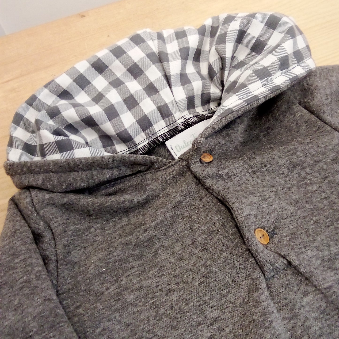 Sudadera gris oscuro