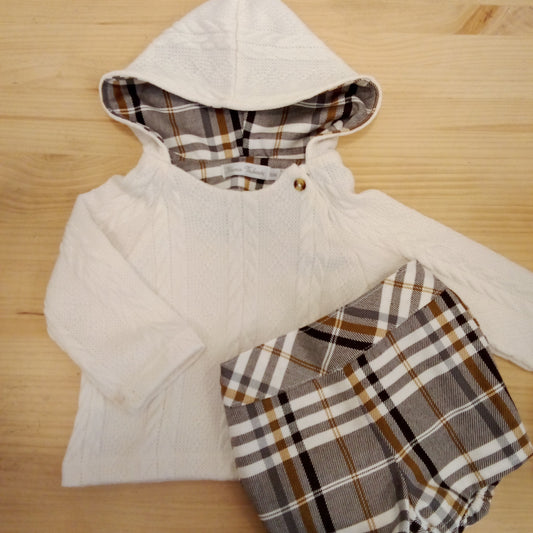 Conjunto Dos piezas con capucha