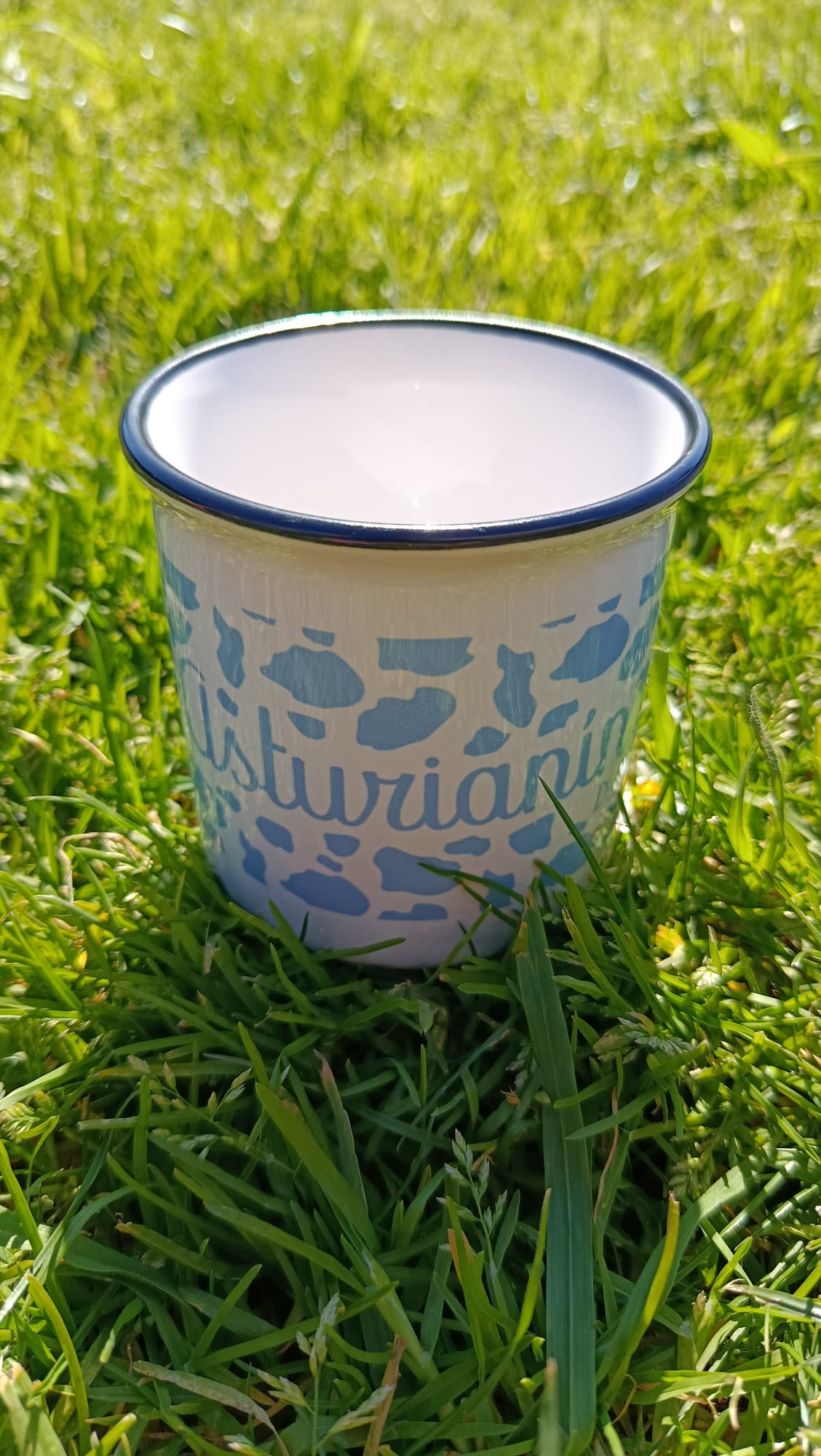 Taza asturianín